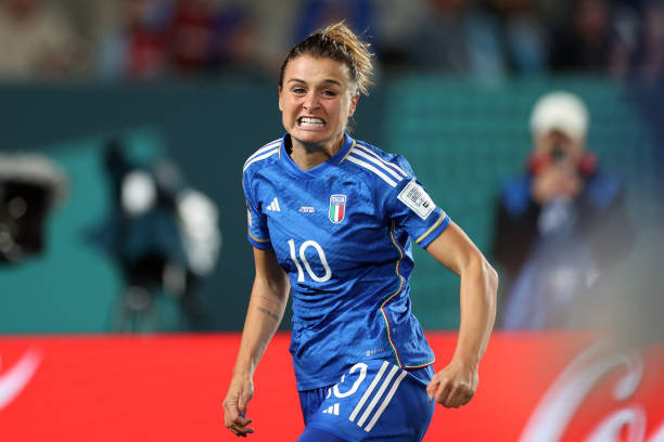 Hạ Argentina 1-0, tuyển nữ Italia chia sẻ ngôi đầu cùng Thụy Điển ảnh 31