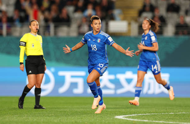 Hạ Argentina 1-0, tuyển nữ Italia chia sẻ ngôi đầu cùng Thụy Điển ảnh 17
