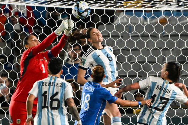 Hạ Argentina 1-0, tuyển nữ Italia chia sẻ ngôi đầu cùng Thụy Điển ảnh 12