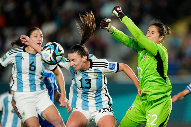 Hạ Argentina 1-0, tuyển nữ Italia chia sẻ ngôi đầu cùng Thụy Điển ảnh 29