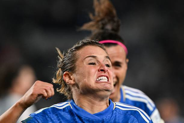 Hạ Argentina 1-0, tuyển nữ Italia chia sẻ ngôi đầu cùng Thụy Điển ảnh 32