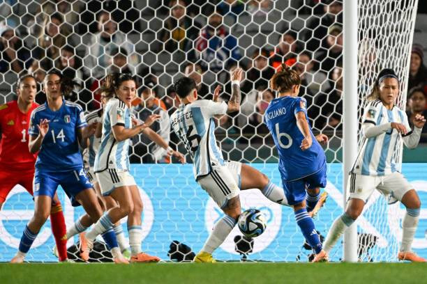 Hạ Argentina 1-0, tuyển nữ Italia chia sẻ ngôi đầu cùng Thụy Điển ảnh 13