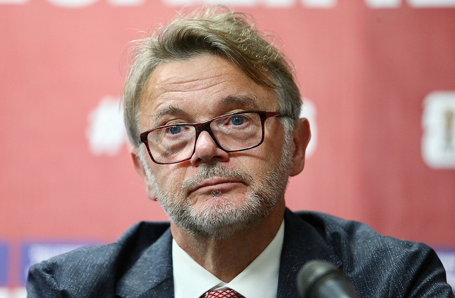 HLV Troussier sẵn sàng hướng đến trận quyết đấu với tuyển Iraq HLV Troussier sẵn sàng hướng đến trận quyết đấu với tuyển Iraq