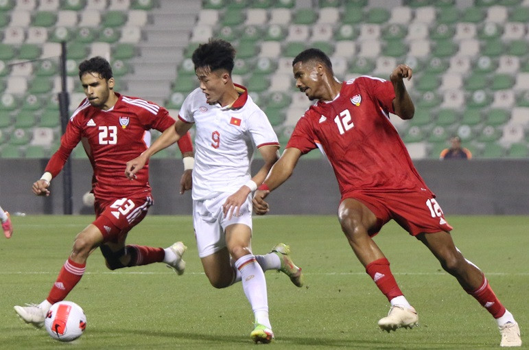 U23 Việt Nam hướng đến chiến thắng đầu tiên dưới thời HLV Troussier. Ảnh: VFF