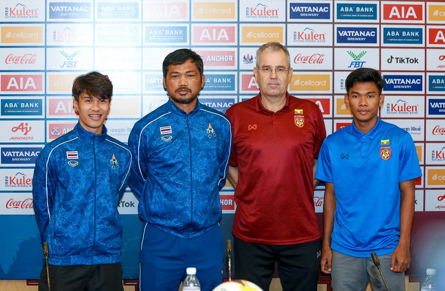 U22 Thái Lan và U22 Myanmar trong cuộc họp báo trước bán kết