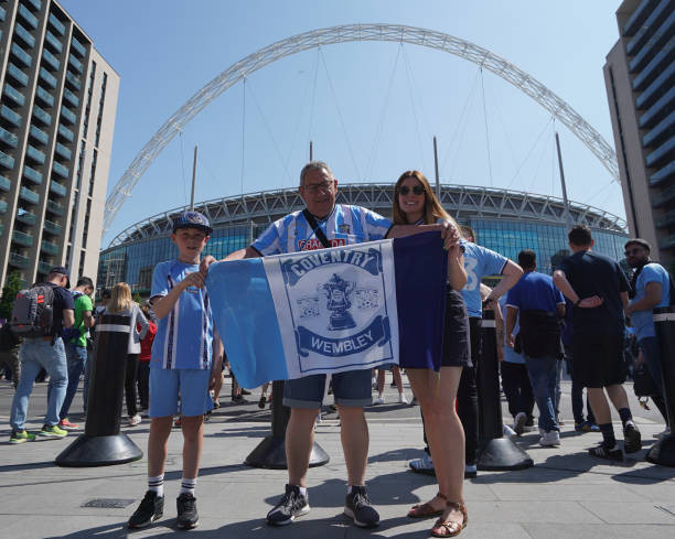 Vượt qua Coventry ở loạt penalty, Luton giành vé thăng hạng cuối cùng trị giá 170 triệu bảng ảnh 6