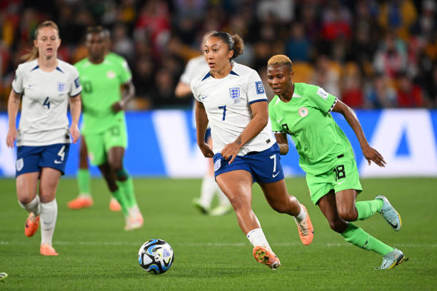 Tuyển nữ Anh vượt khó hạ nữ Nigeria 4-2 để vào tứ kết ảnh 17