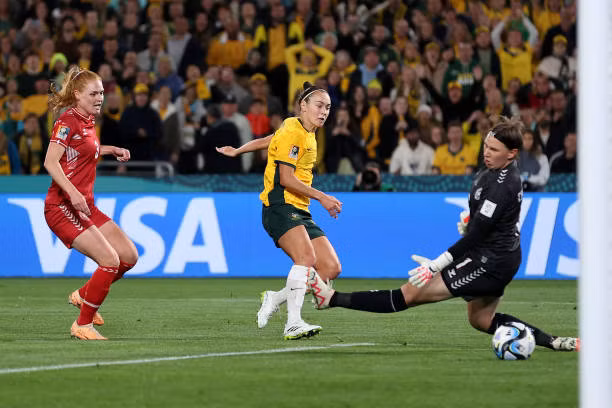 Hạ nữ Đan Mạch 2-0, chủ nhà Australia thẳng tiến vào tứ kết ảnh 9 Hạ nữ Đan Mạch 2-0, chủ nhà Australia thẳng tiến vào tứ kết ảnh 9
