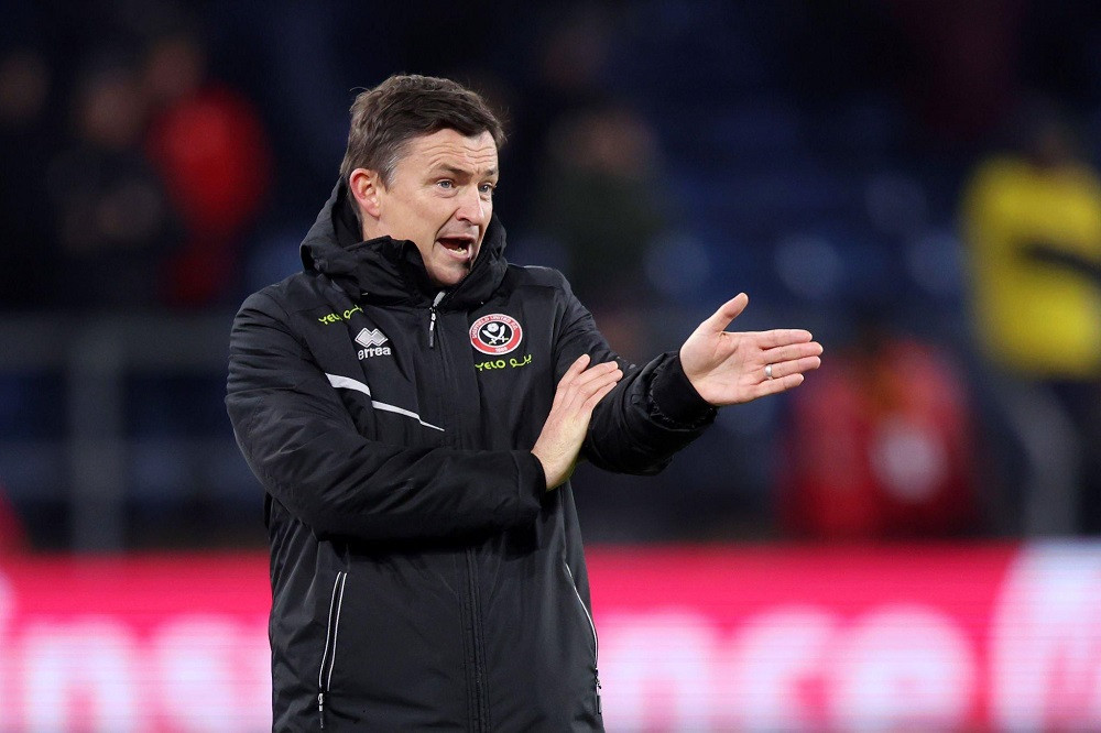 Paul Heckingbottom trở thành HLV đầu tiên mất việc ở Ngoại hạng Anh mùa này