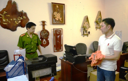 Cơ quan CSĐT Bộ Công an bắt, khám xét nơi làm việc của Nguyễn Hoàng Vũ Tổng giám đốc công ty Tâm Mặt Trời hối cuối năm 2012 