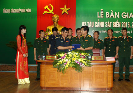 Nhà máy Z173 bàn giao tàu cho CSB Việt Nam