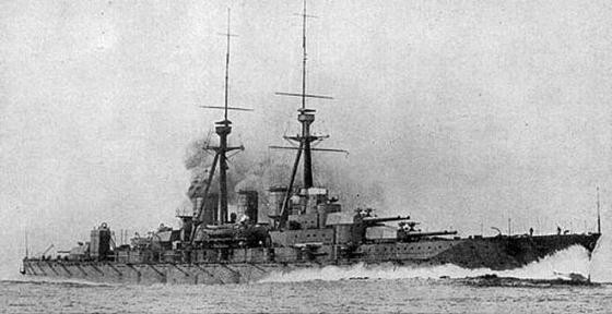 IJN Kongō là một trong 4 thiết giáp hạm cùng lớp của Hải quân đế quốc Nhật Bản do kỹ sư George Thurston thiết kế và đóng mới tại Anh. Nó là một trong những thiết giáp hạm hiếm hoi tham gia cả hai cuộc chiến tranh thế giới. Kongō có lượng giãn nước toàn tải tới 36.000 tấn. Ngày 21/11/1944, trong khi đi qua eo biển Formosa, IJN Kongō trúng ngư lôi từ tàu ngầm USS Sealion của Mỹ và chìm đâu đó ở eo biển này. IJN Kongō là chiến hạm duy nhất của Nhật Bản bị đánh chìm bởi tàu ngầm trong Thế chiến thứ 2.