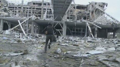 Ám ảnh ghê sợ của lính Ukraine tại sân bay Donetsk ảnh 2