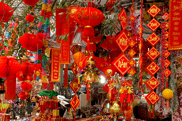 Nhộn nhịp thị trường vàng mã sát Tết ông Công ông Táo ảnh 16