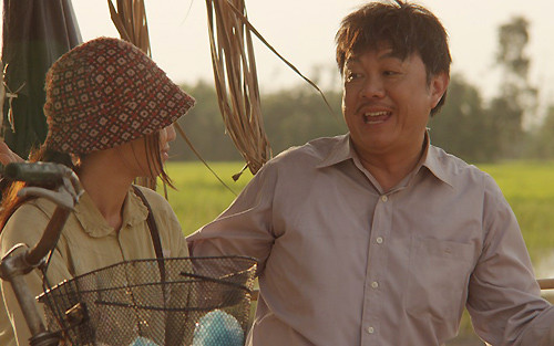 Dustin Nguyễn chia sẻ chuyện ngày cưới mới chạy đi mua nhẫn ảnh 4