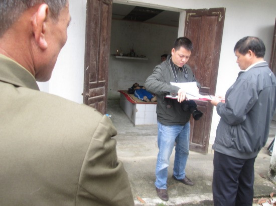 Tranh hát karaoke, trai làng đấm đá túi bụi làm 1 người tử vong ảnh 3 Tranh hát karaoke, trai làng đấm đá túi bụi làm 1 người tử vong ảnh 3