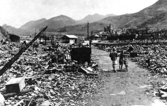 Phi công Mỹ tiết lộ giây phút ném bom nguyên tử xuống Nhật ảnh 9