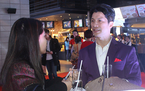 Dustin Nguyễn chia sẻ chuyện ngày cưới mới chạy đi mua nhẫn ảnh 3