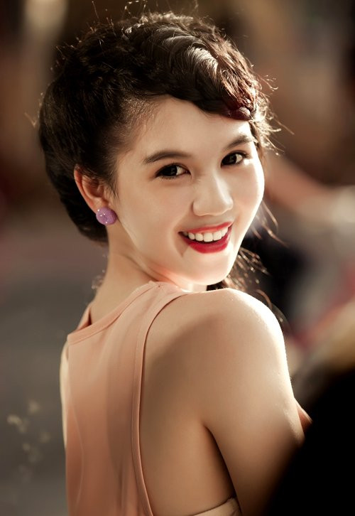 Ngọc Trinh . Ngọc Trinh