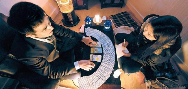 Xem bói ở Hàn Quốc - Ảnh: KH