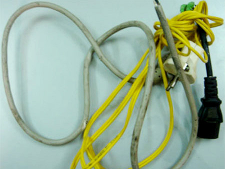 Do ông Đực thường xuyên uống rượu về nhà chửi mắng và đánh vợ nêu người đàn bà này lên kế hoạch giết chồng