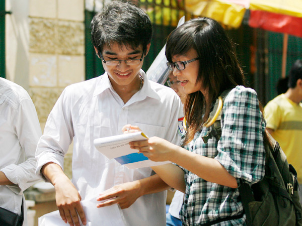 Thí sinh tại kỳ thi ĐH, CĐ đợt 1. Thí sinh tại kỳ thi ĐH, CĐ đợt 1