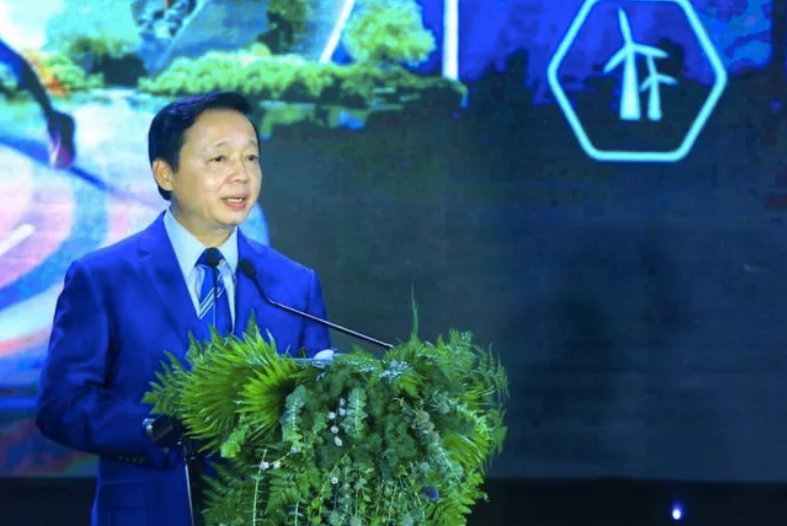 Phó Thủ tướng Trần Hồng Hà phát biểu tại Diễn đàn doanh nghiệp phát triển bền vững Việt Nam thường niên 2023.