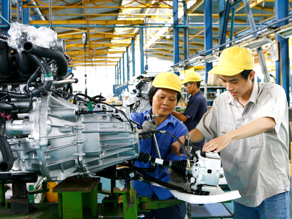 Doanh nghiệp lắp ráp ôtô Hòa Bình. Ảnh: Hồng Vĩnh. Doanh nghiệp lắp ráp ôtô Hòa Bình. Ảnh: Hồng Vĩnh