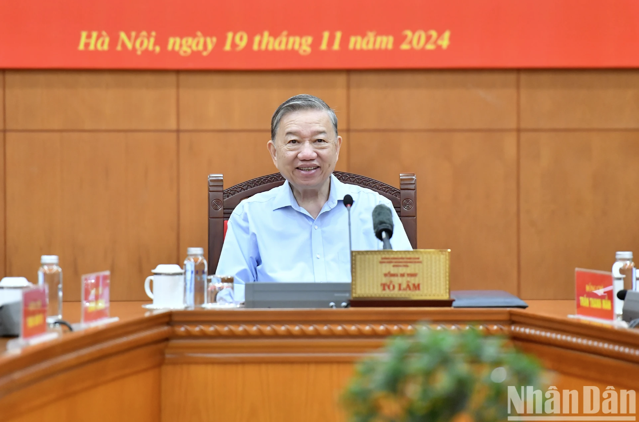 Tổng Bí thư Tô Lâm chủ trì phiên họp.