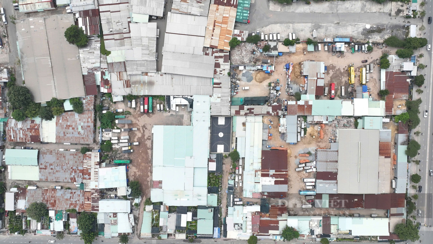 Theo ghi nhận khu vực này hiện được sử dụng làm các kho bãi, ở dọc các mặt tiền đường cho thuê bán cây cảnh.