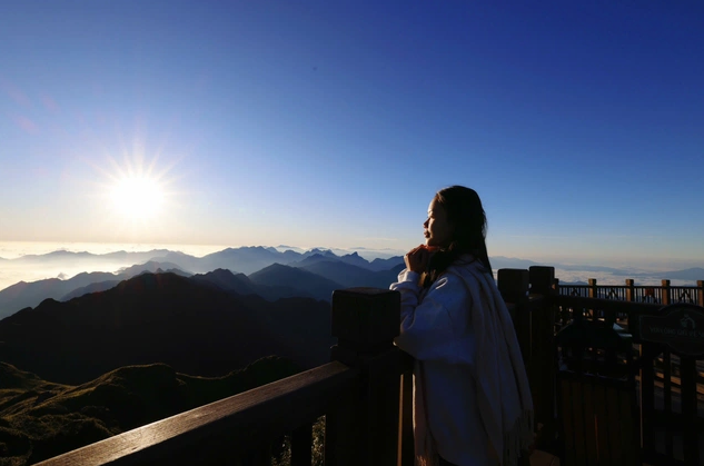 Huân Đậu Đậu, thiếu nữ sống tại Sa Pa, săn mây trên nóc nhà Đông Dương.