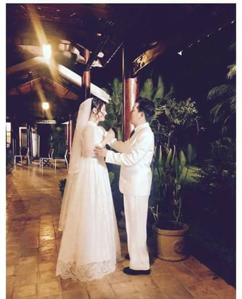 Nhã Phương mang dép tổ ong cùng Trường Giang đón sinh nhật ở Phú Quốc ảnh 5