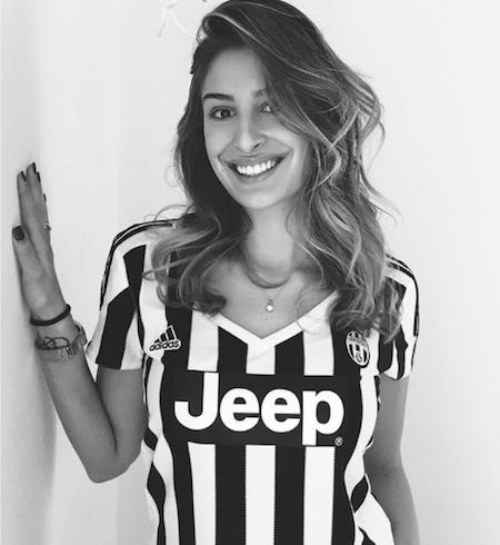 Con gái HLV Juventus gây sốt với bikini nóng bỏng ảnh 7