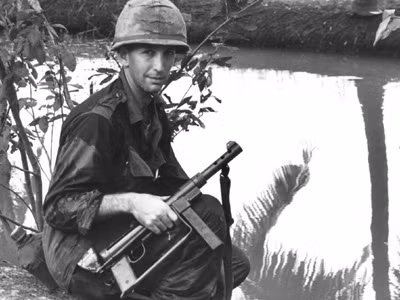 Ellsberg lúc ở Việt Nam