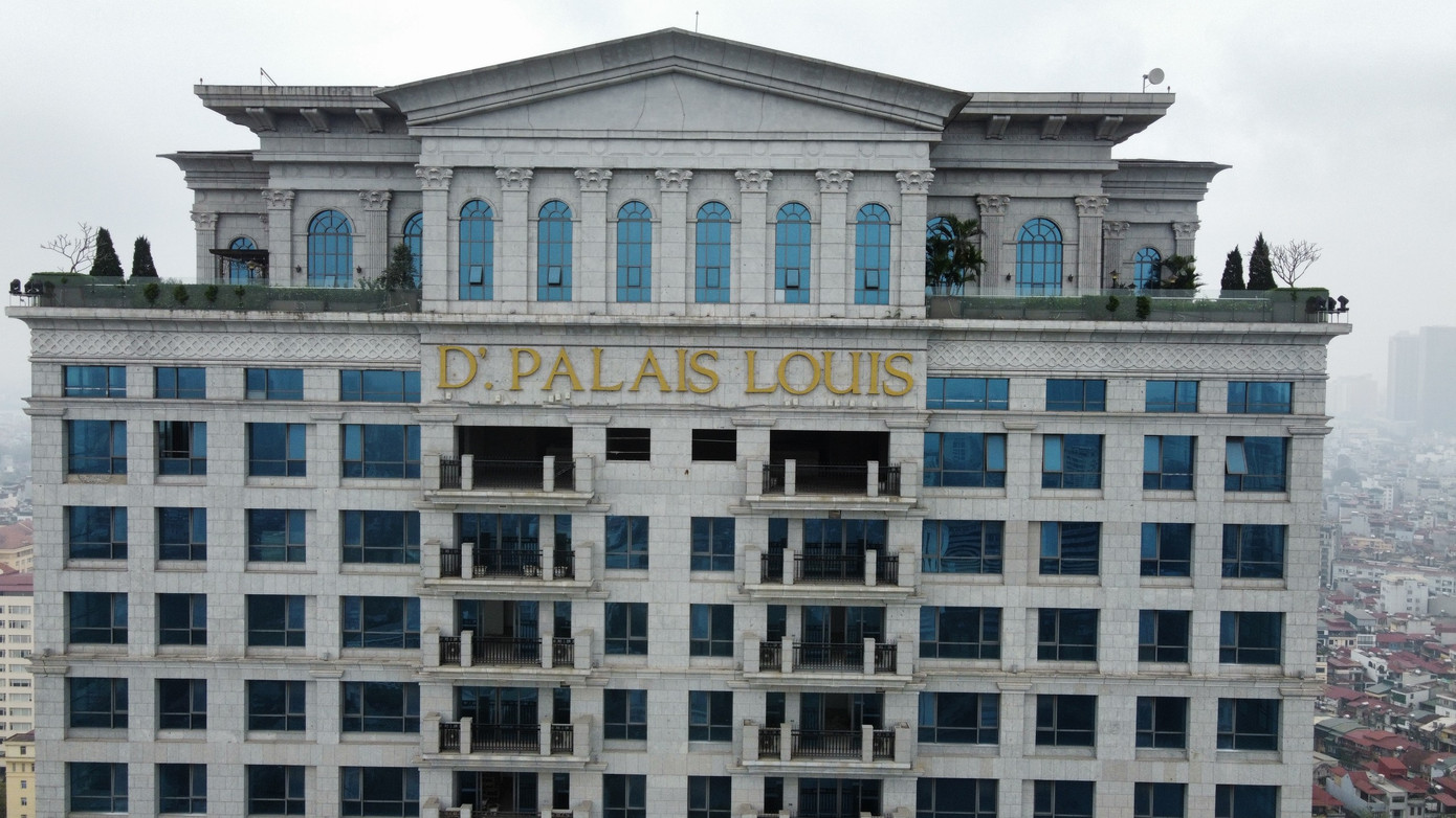 Dự án chính thức ra mắt thị trường năm 2012, mức giá rao bán lên tới 145 triệu đồng/m2, tương đương khoảng 13-27 tỷ đồng một căn.