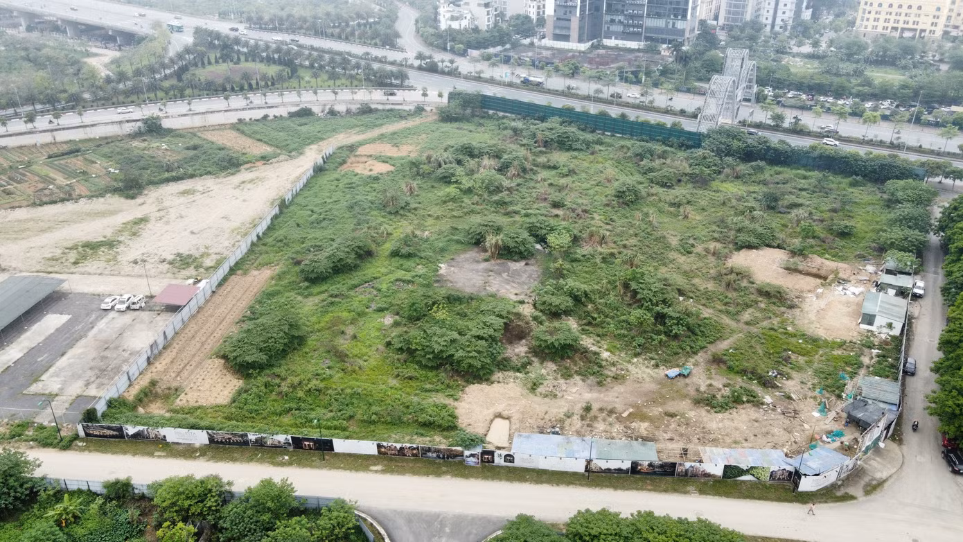 Khu đất có vị trí đắc địa ngay mặt đường Võ Chí Công (quận Tây Hồ, Hà Nội).