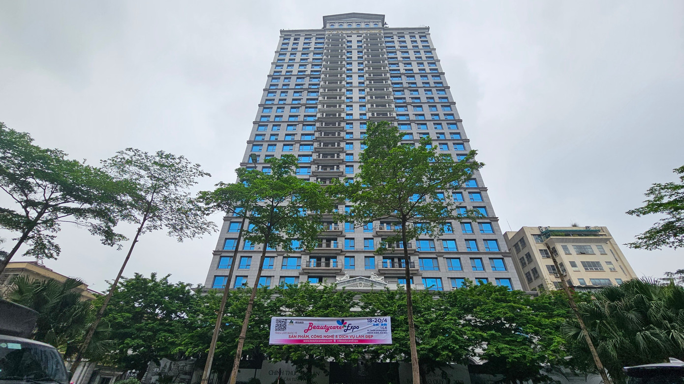 Thông tin dự án D’.Palais de Louis đổi tên xuất hiện sau khi TAND TP Hà Nội tuyên án với 15 bị cáo trong vụ lừa đảo chiếm đoạt hơn 8.600 tỷ đồng của nhà đầu tư xảy ra tại Tập đoàn Tân Hoàng Minh.