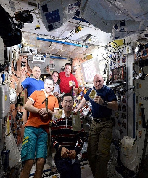 TPHCM lung linh trong ảnh phi hành gia chụp từ vũ trụ ảnh 11