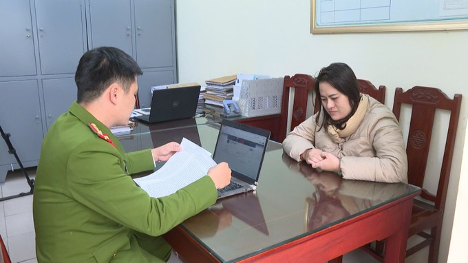 Trịnh Phương Mai tại cơ quan công an Trịnh Phương Mai tại cơ quan công an