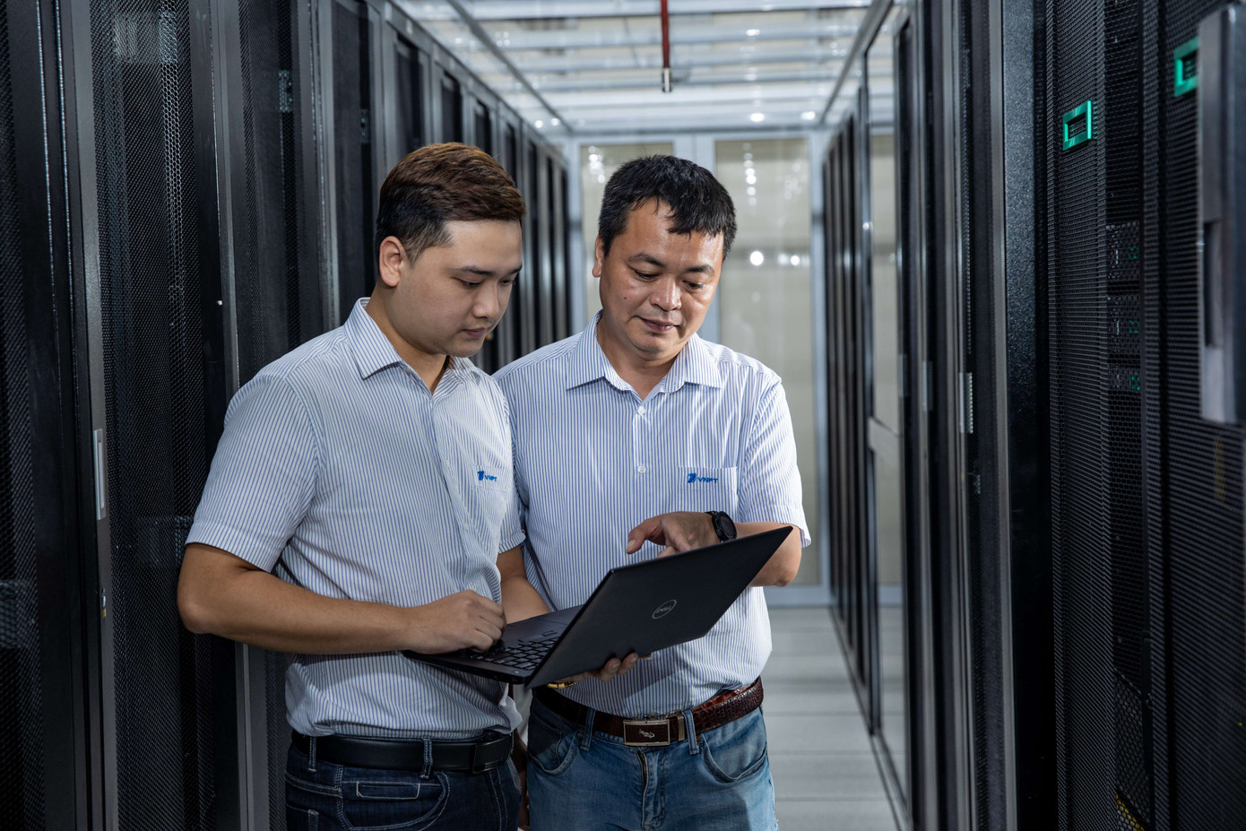 VNPT Cloud- Giải pháp đám mây thông minh “make in Vietnam” VNPT Cloud- Giải pháp đám mây thông minh “make in Vietnam”