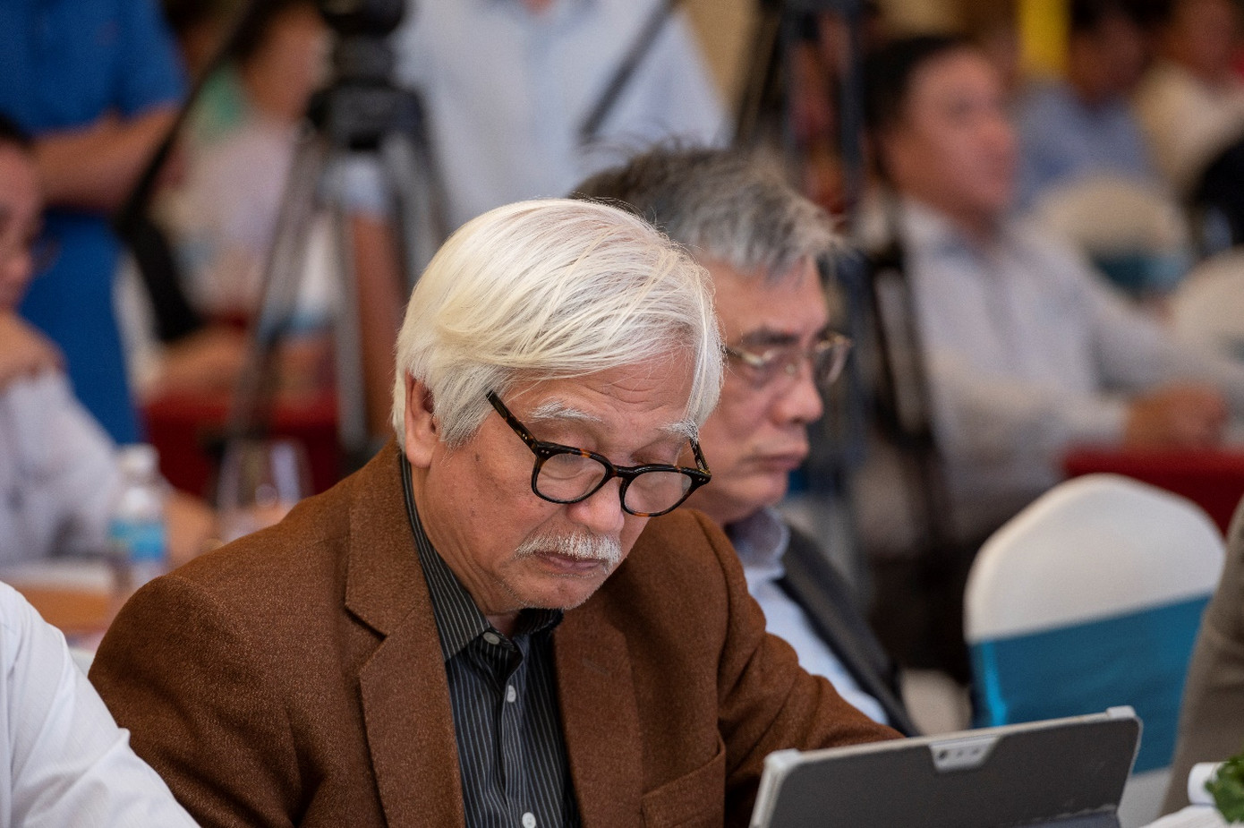 Nhà sử học Dương Trung Quốc có bài tham luận tại Hội thảo nhằm xác định và đánh giá những giá trị lịch sử, văn hóa của Khánh Hòa để định hình phương án phát triển cho tỉnh.