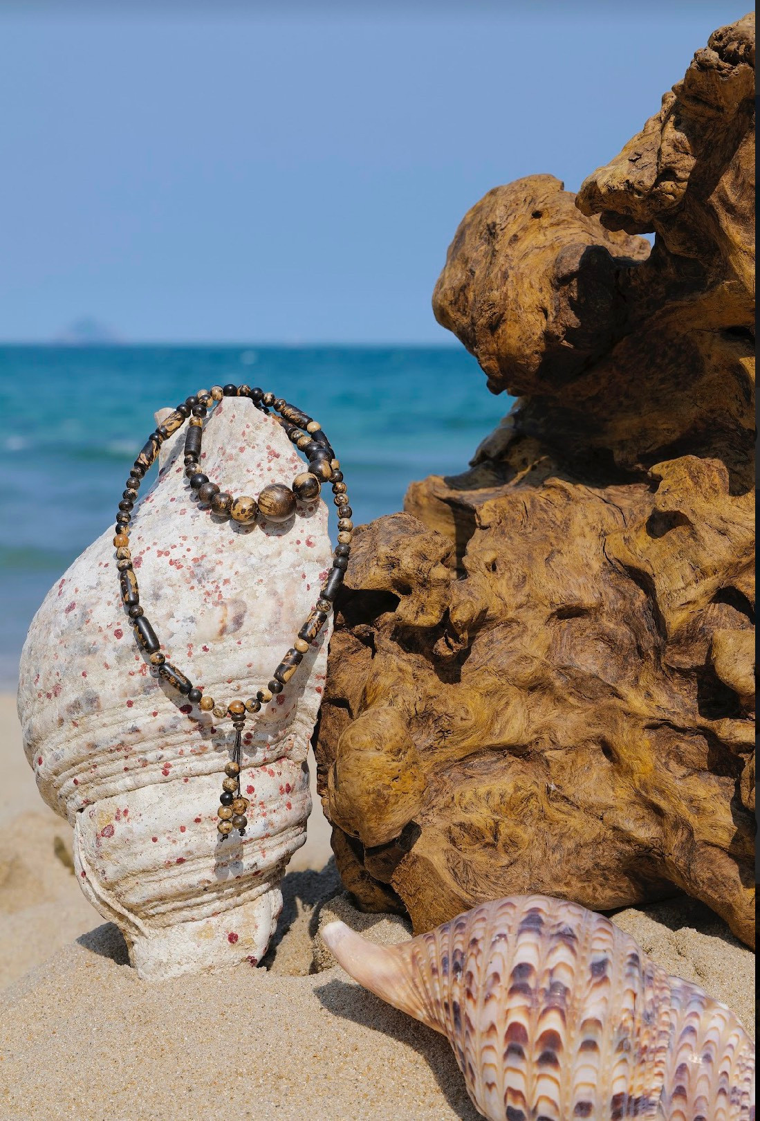 Vòng Bạch kỳ Nam – một sản vật tinh tuý của Trầm Hương Khánh Hoà