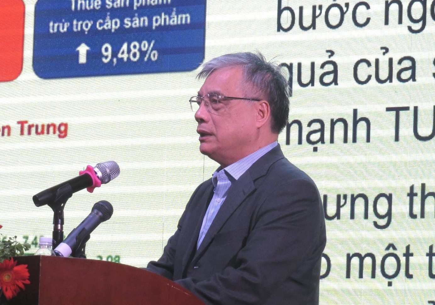 Tiến sĩ Trần Đình Thiên, nguyên Viện trưởng Viện Nghiên cứu Kinh tế Việt Nam Tiến sĩ Trần Đình Thiên, nguyên Viện trưởng Viện Nghiên cứu Kinh tế Việt Nam