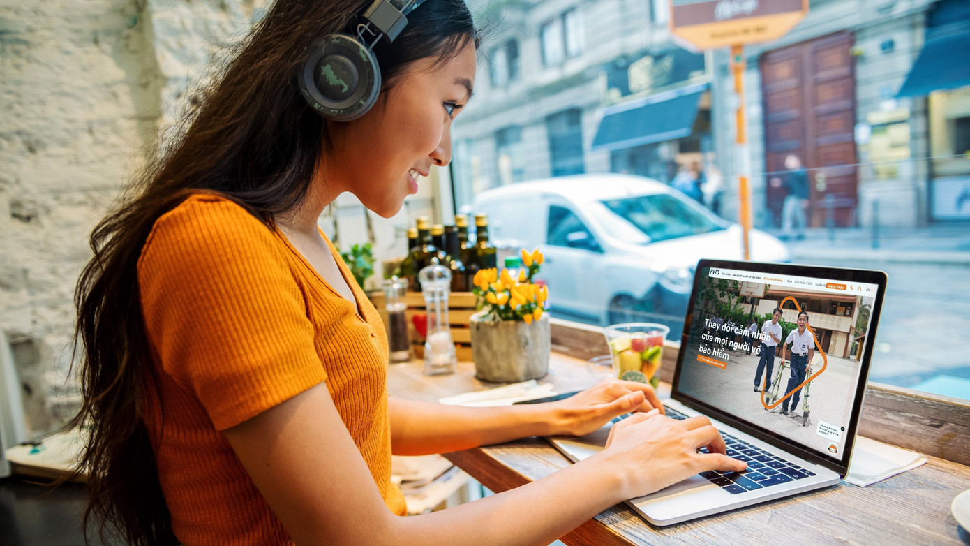 Với sự đầu tư về nâng cao chất lượng dịch vụ, khách hàng của FWD ngày càng được trải nghiệm bảo hiểm một cách tích cực và mới mẻ hơn