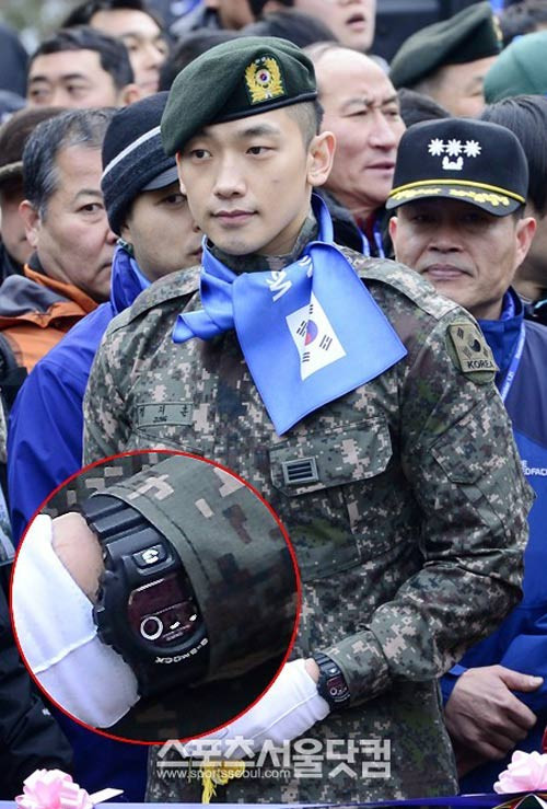 Bi Rain rạng rỡ trước ống kính. Bi Rain rạng rỡ trước ống kính