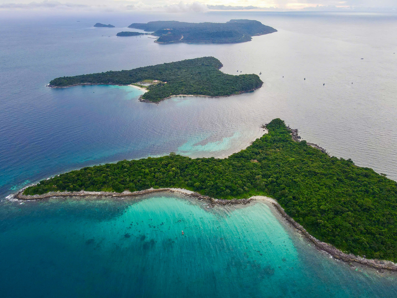 Quần đảo Thổ Chu gồm 8 hòn đảo nằm xa đất liền nên vẫn giữ được vẻ đẹp nguyên sơ vốn có.