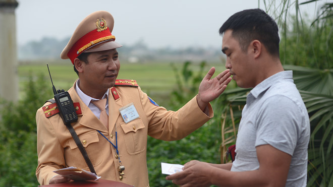 Đồn biên phòng Lào Cai bắt lái xe container tàng trữ ma túy ảnh 3 Đồn biên phòng Lào Cai bắt lái xe container tàng trữ ma túy ảnh 3