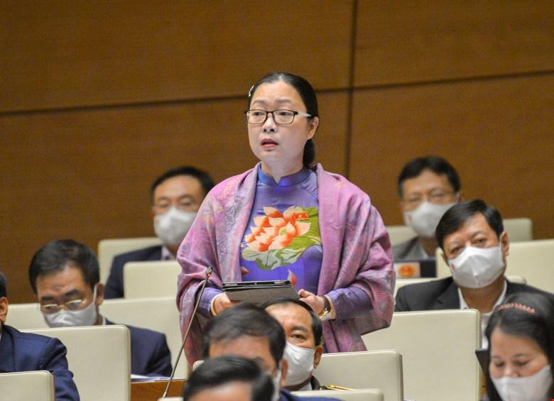 Đại biểu Nguyễn Thị Quyên Thanh - Đoàn ĐBQH tỉnh Vĩnh Long