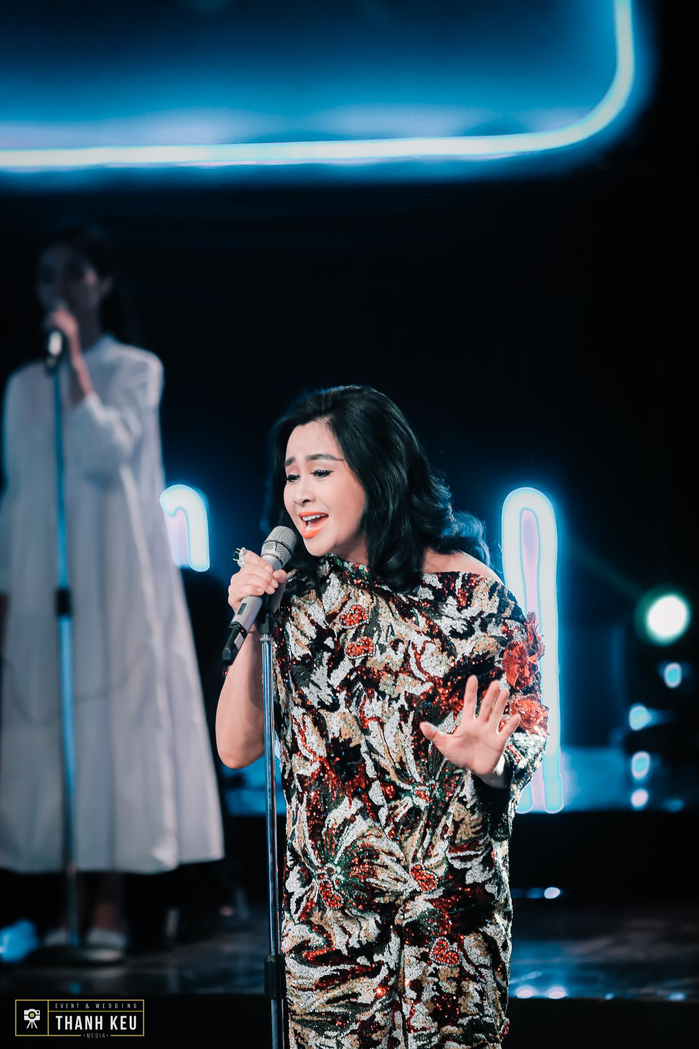 Ca sĩ Thanh Lam thể hiện "One moment in time" Ca sĩ Thanh Lam thể hiện "One moment in time"