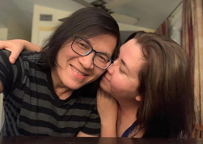 Sau 30 năm họ vẫn dùng từ "si mê" để nói về tình yêu của mình